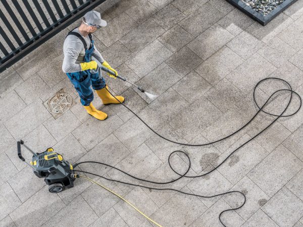 67b32b9a3320cf24ca393fbb_jet-wash-drive